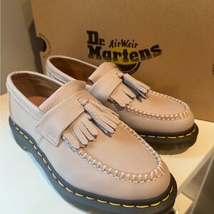Women's Dr. Marten Adrian loafers new in box size 7